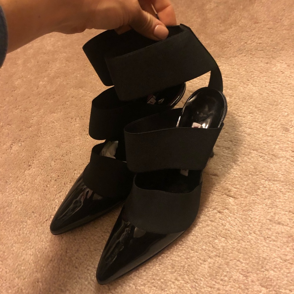 Designer black pumps - Picture 2 of 3